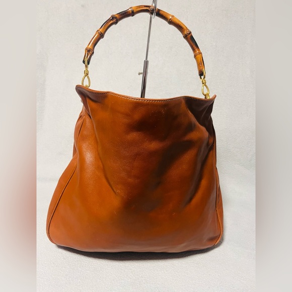Gucci Bamboo Leather Shoulder Bag - Picture 3 of 14
